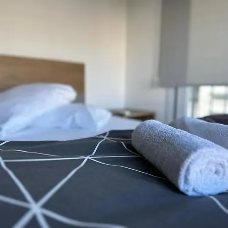 Mckenziegold 15, 2-bedroom Luxury By Myguest Cyprus شقة *